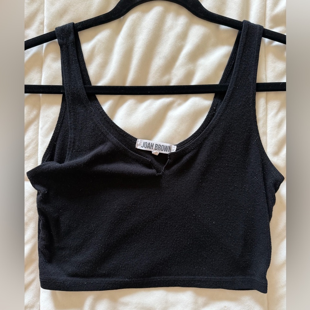 Joah Brown Classic Black Top